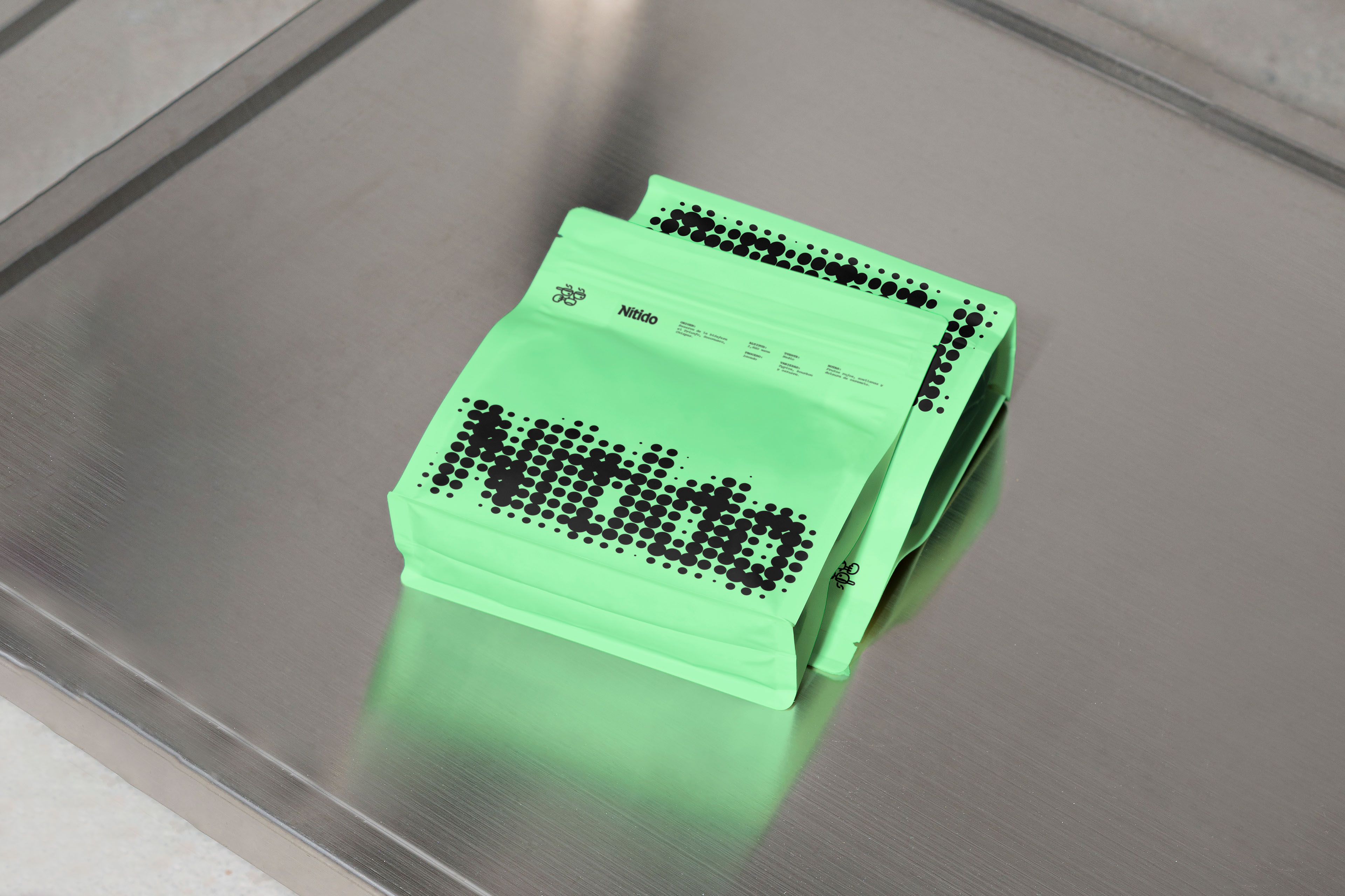 NÍTIDO cover image