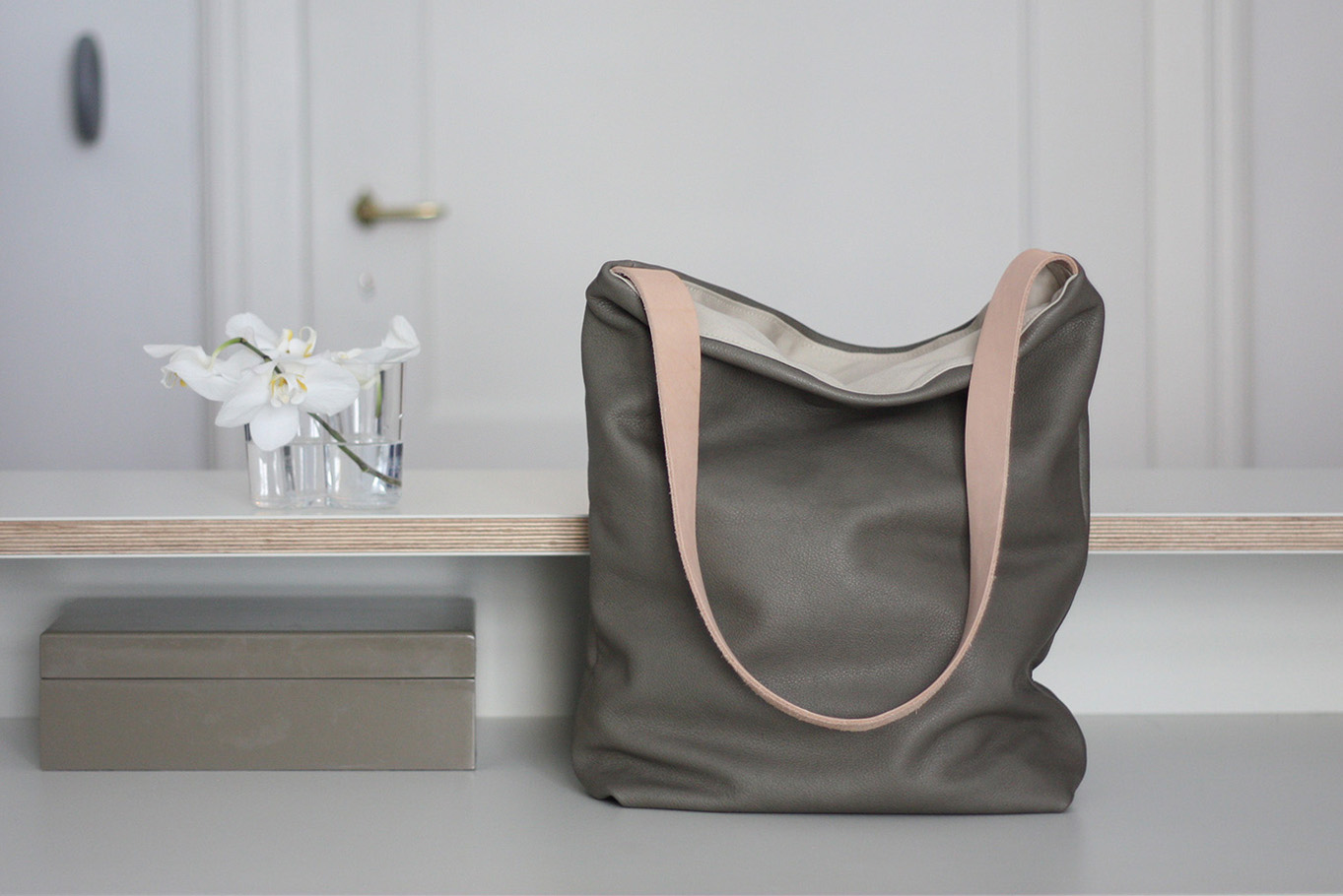 Kathrin Heubeck leather bags cover image