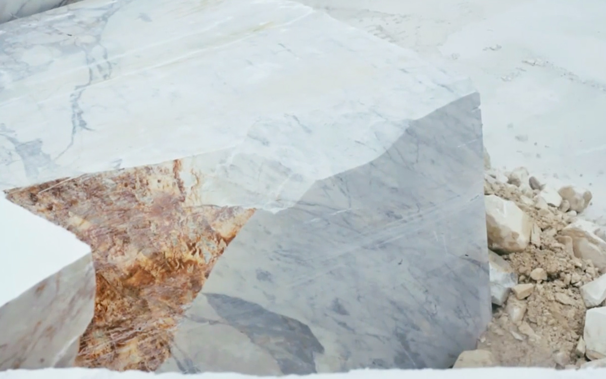 "Il Capo" in the landscape of marble cover image
